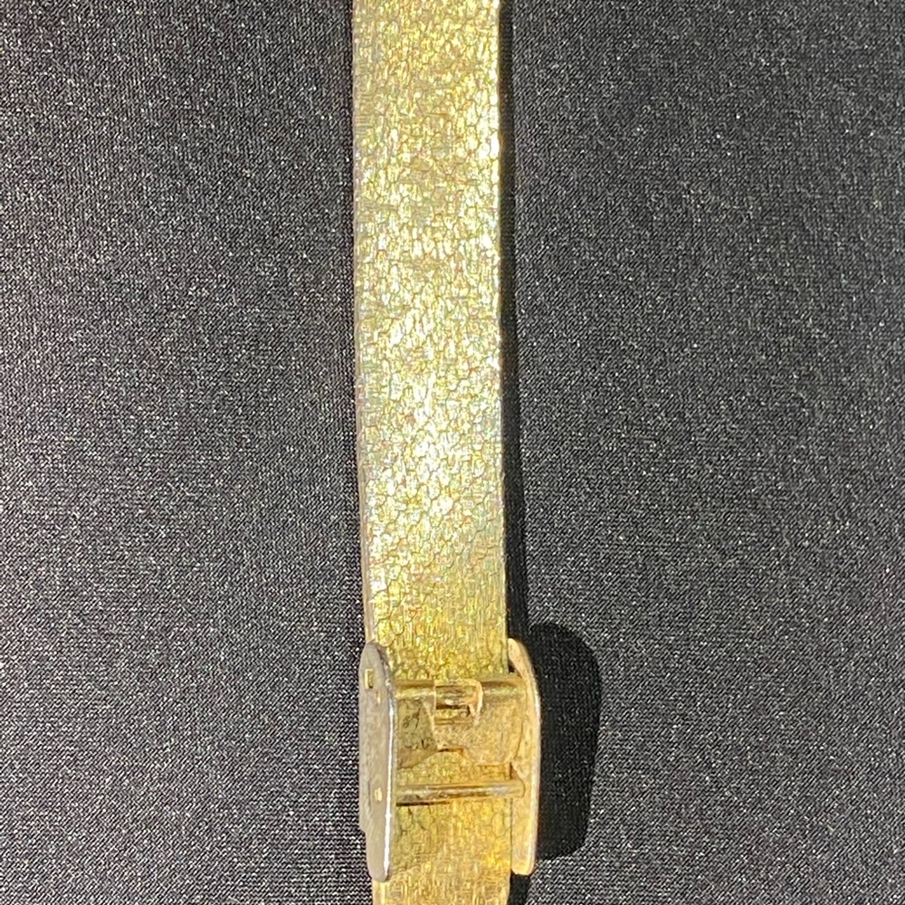 Estate Seiko Women’s Timepiece in 14K Gold with Genuine Diamond Accents - Picture 4 of 11